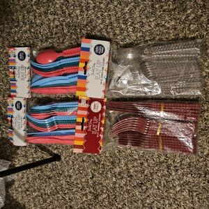 18ct party time cutlery NWT